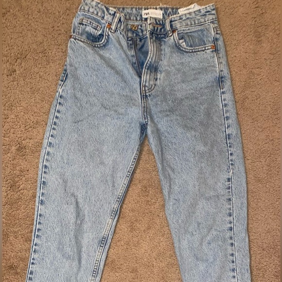 Zara Straight Leg Jeans - Picture 3 of 4